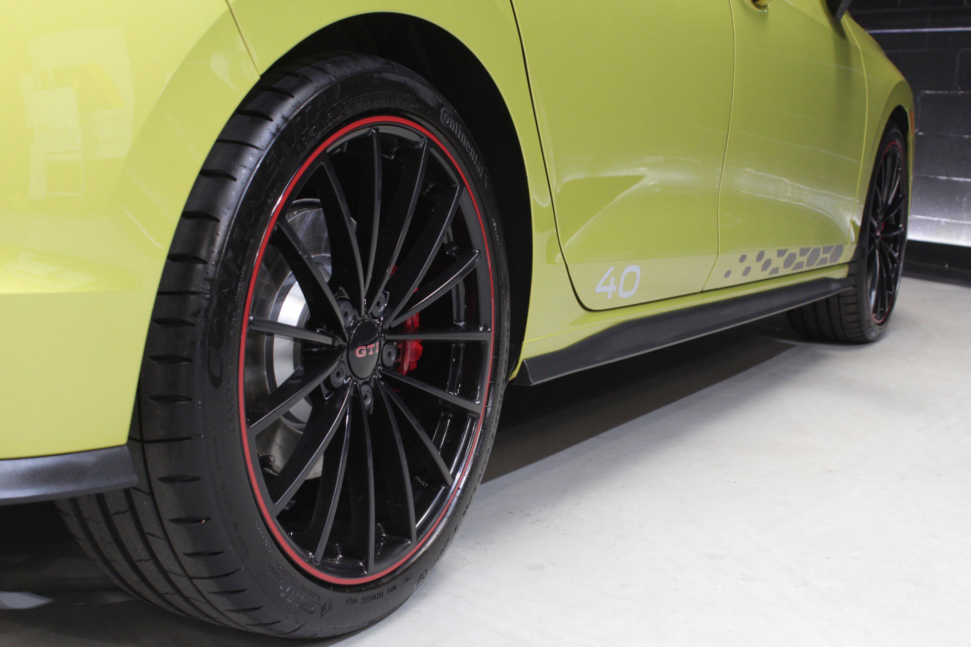 Used 2023 Volkswagen GTI 40th Anniversary Edition FWD image 21