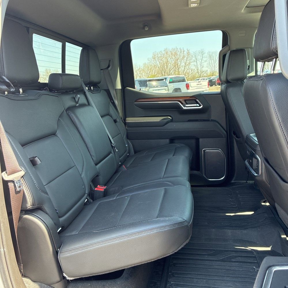Used 2023 GMC Sierra 1500 Denali w/ Denali Reserve Package AWD/4WD image 12