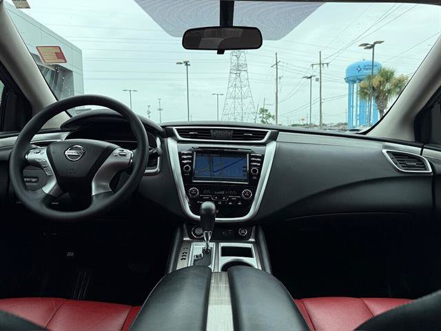 Used 2018 Nissan Murano S FWD image 13