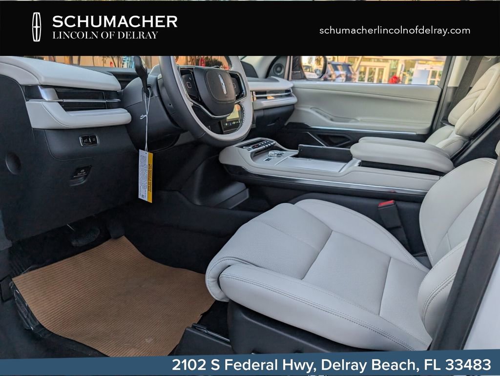 New 2026 Lincoln Navigator L Premier AWD/4WD image 12