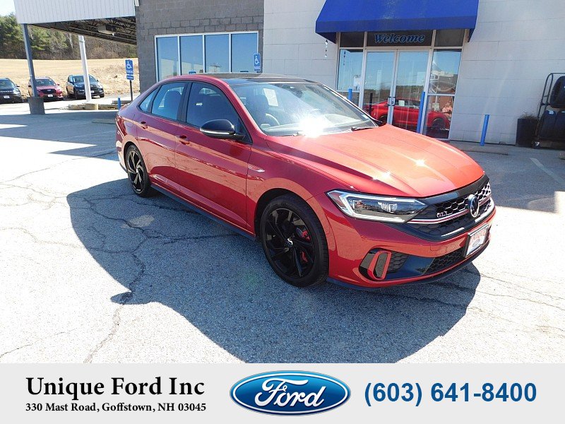 Used 2024 Volkswagen Jetta GLI Autobahn FWD image 2