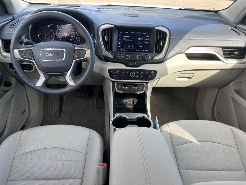 Used 2024 GMC Terrain Denali image 10
