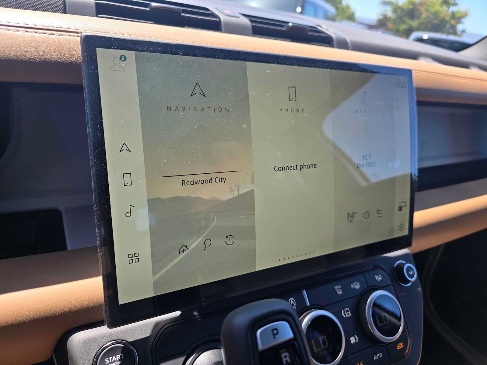 New 2026 Land Rover Defender 110 X-Dynamic SE AWD/4WD image 27