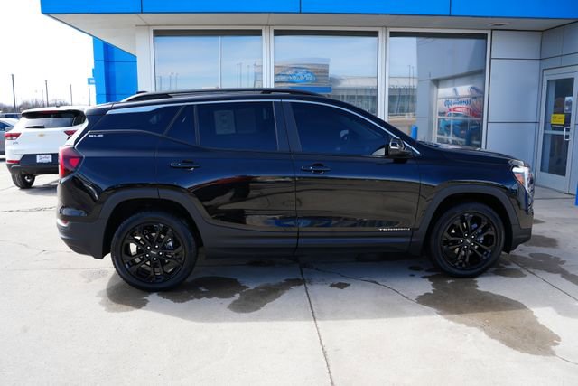 Used 2022 GMC Terrain SLE w/ Driver Convenience Package image 33