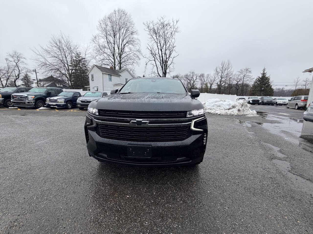 Used 2021 Chevrolet Suburban RST image 3