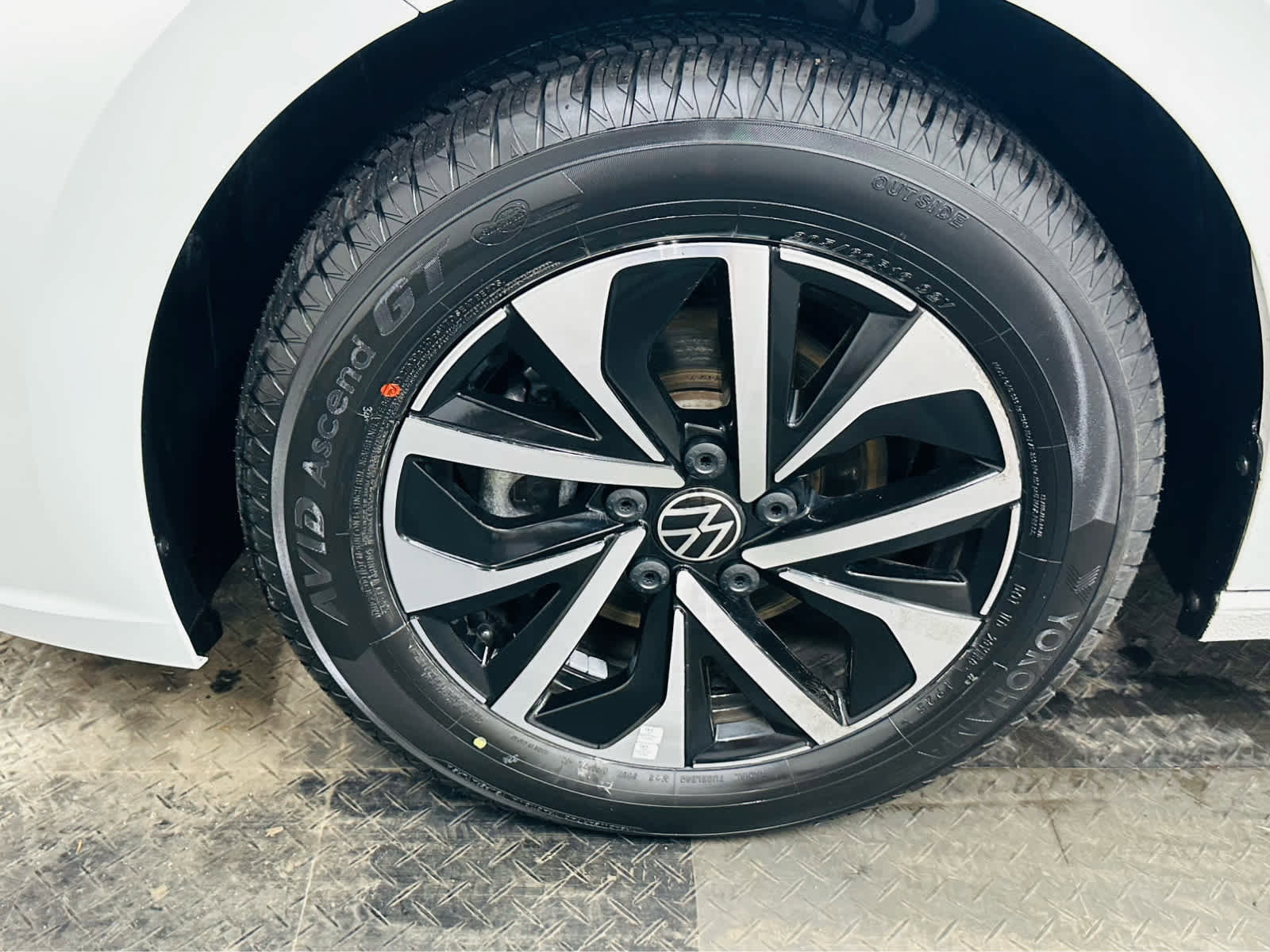 Certified 2023 Volkswagen Jetta S FWD image 30