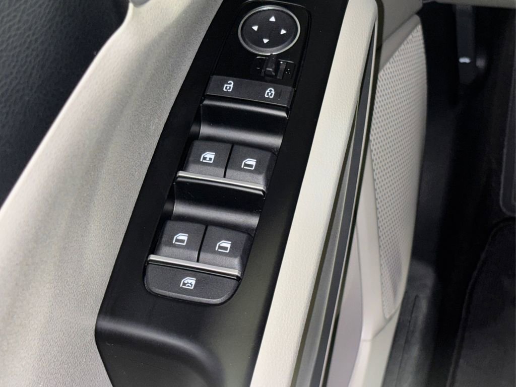 Used 2025 Kia Soul LX w/ LX Technology Package image 31