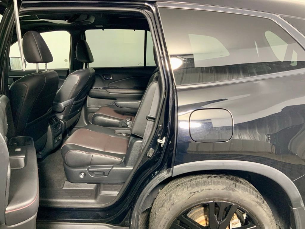 Used 2022 Honda Pilot Black Edition image 29