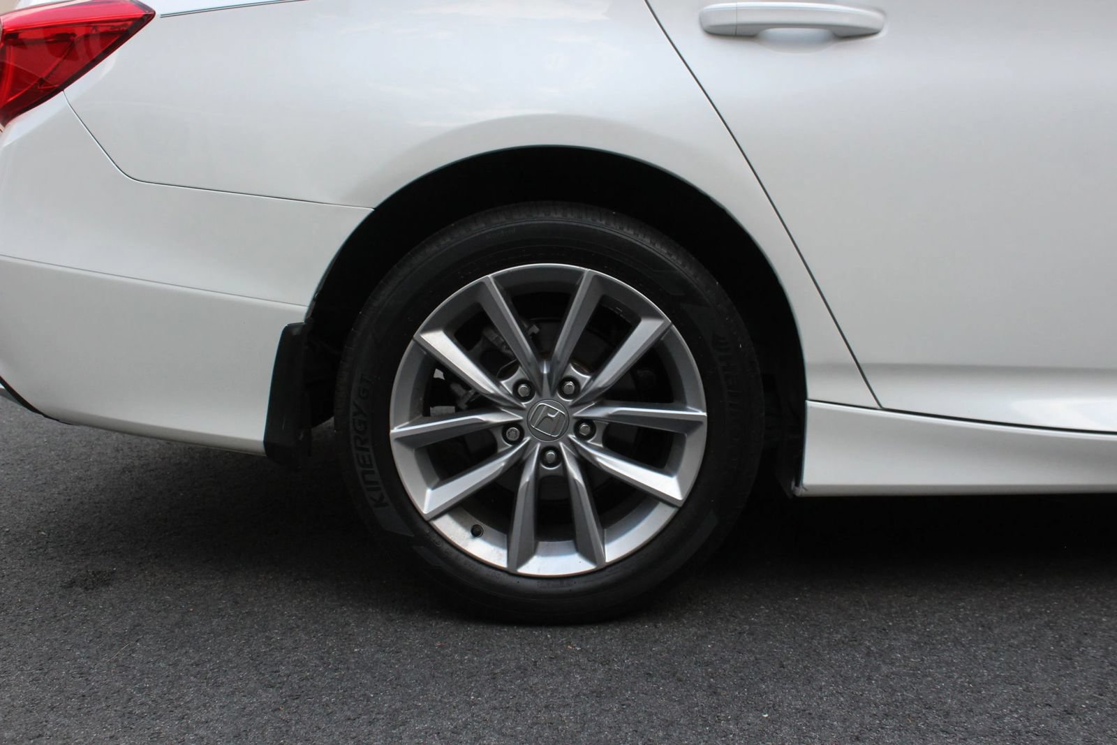 Used 2021 Honda Accord LX image 5