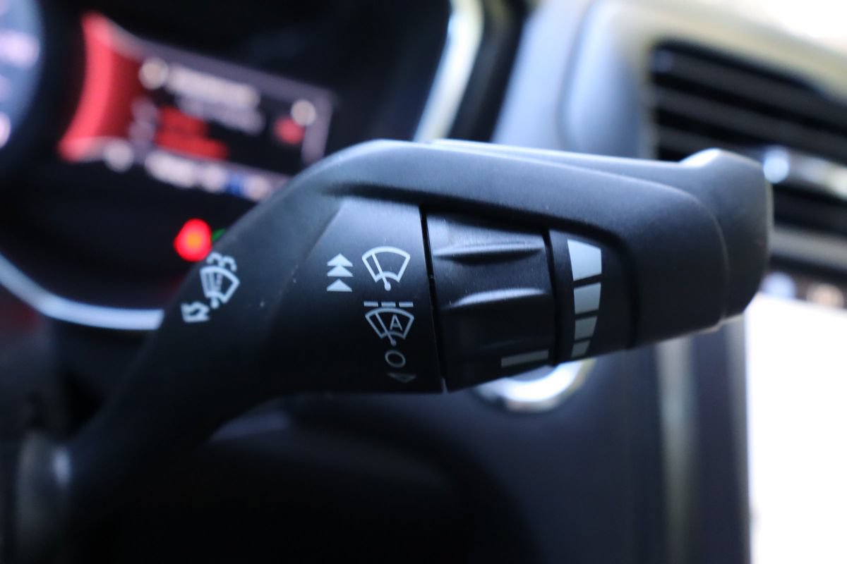 Used 2017 Ford Fusion Energi Titanium FWD image 34