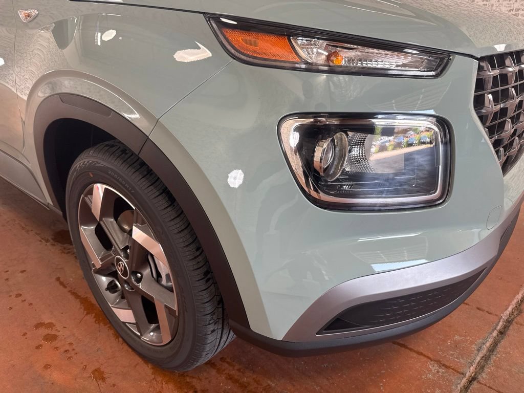 New 2026 Hyundai Venue SEL FWD image 10