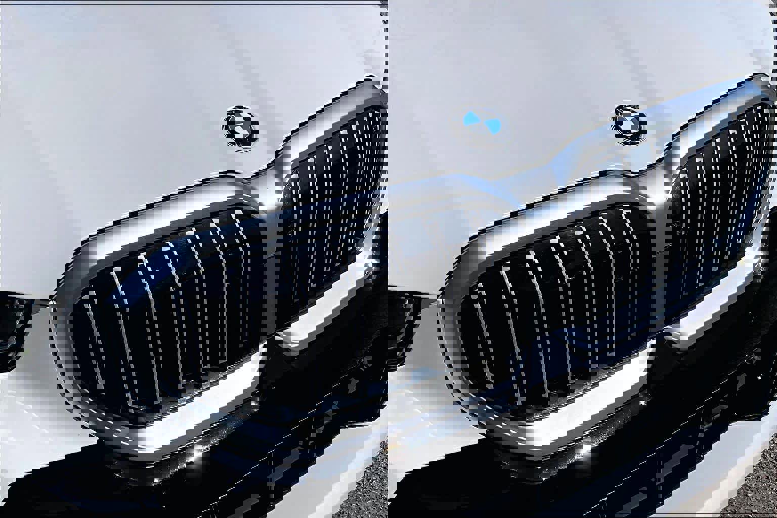 Certified 2026 BMW 540i xDrive image 30