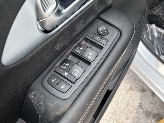 New 2026 Chrysler Pacifica Limited w/ S Appearance Package FWD image 13