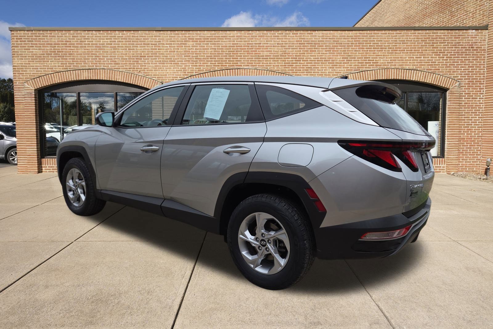 Certified 2023 Hyundai Tucson SE image 6