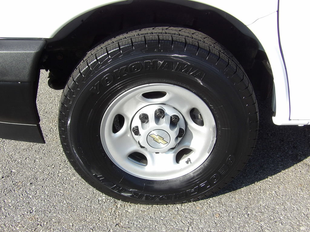 Used 2024 Chevrolet Express 3500 LS RWD image 54