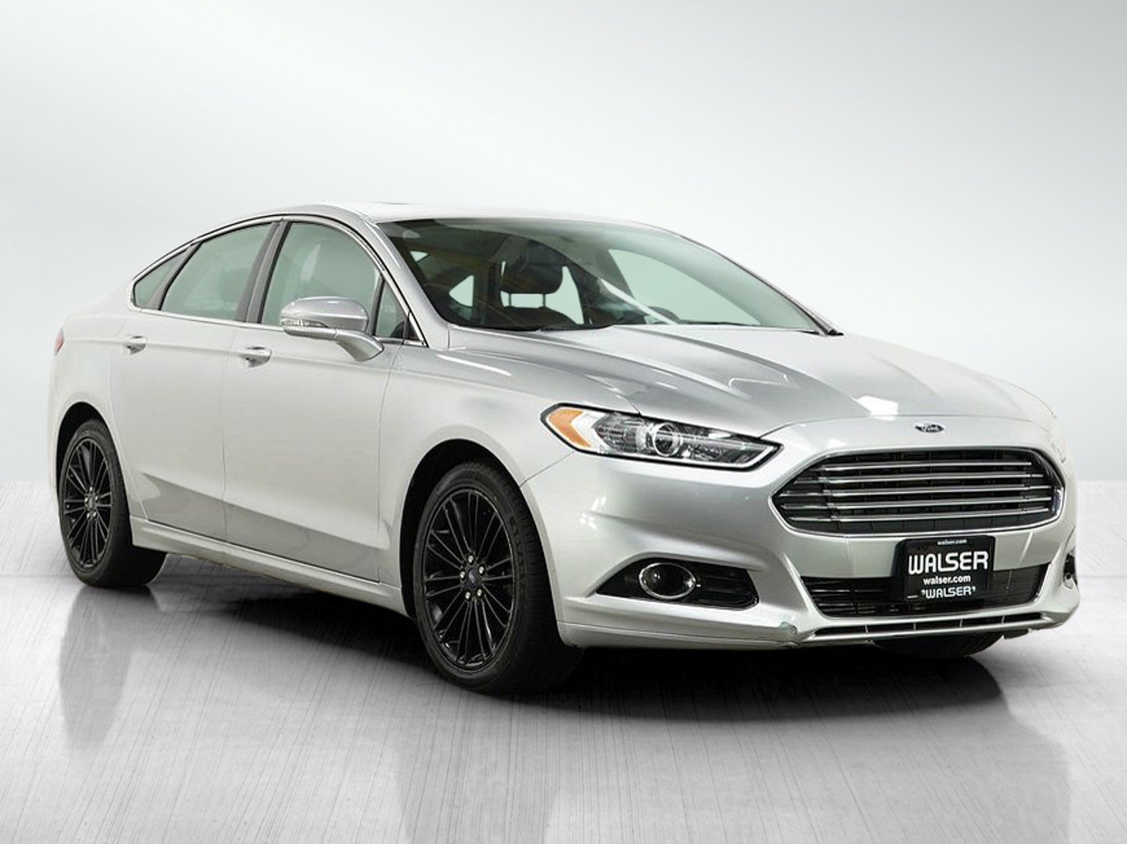 Used 2016 Ford Fusion SE w/ Equipment Group 202A FWD image 7