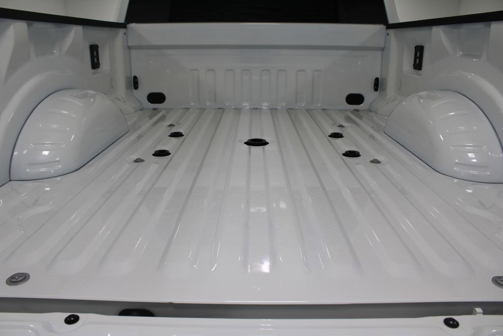 New 2026 Ford F250 Platinum image 17