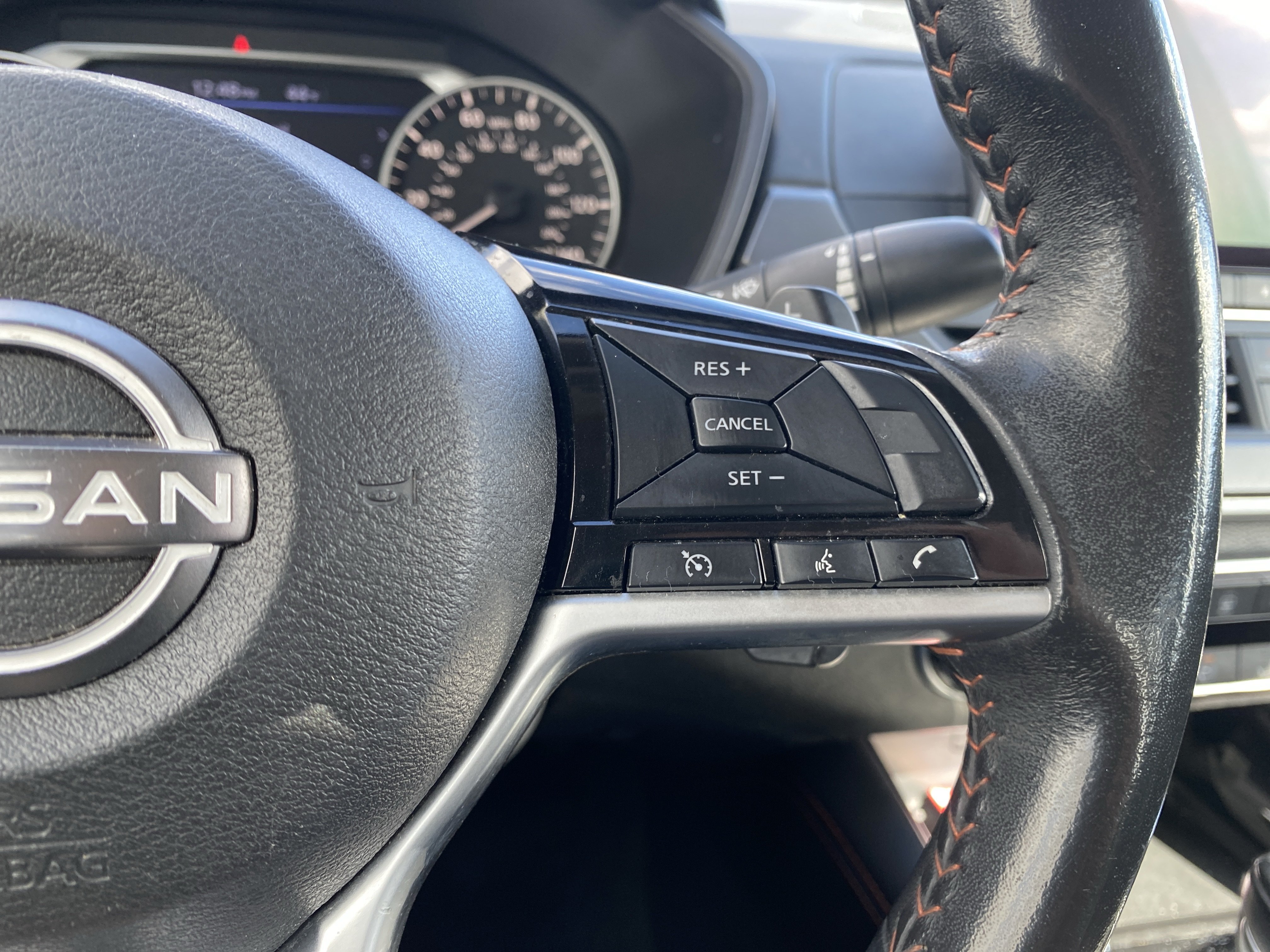 Used 2024 Nissan Altima 2.5 SR FWD image 17