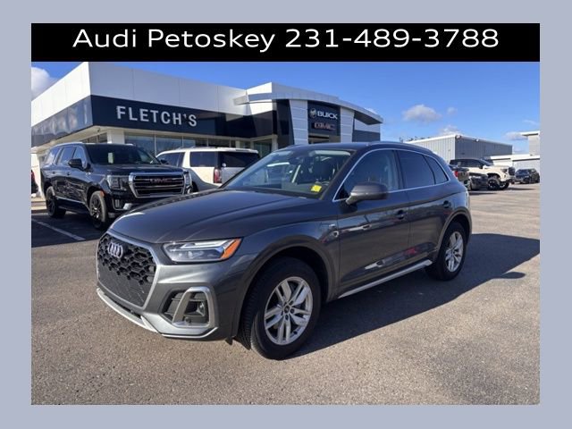 Used 2023 Audi Q5 2.0T Premium w/ Convenience Package AWD/4WD image 1
