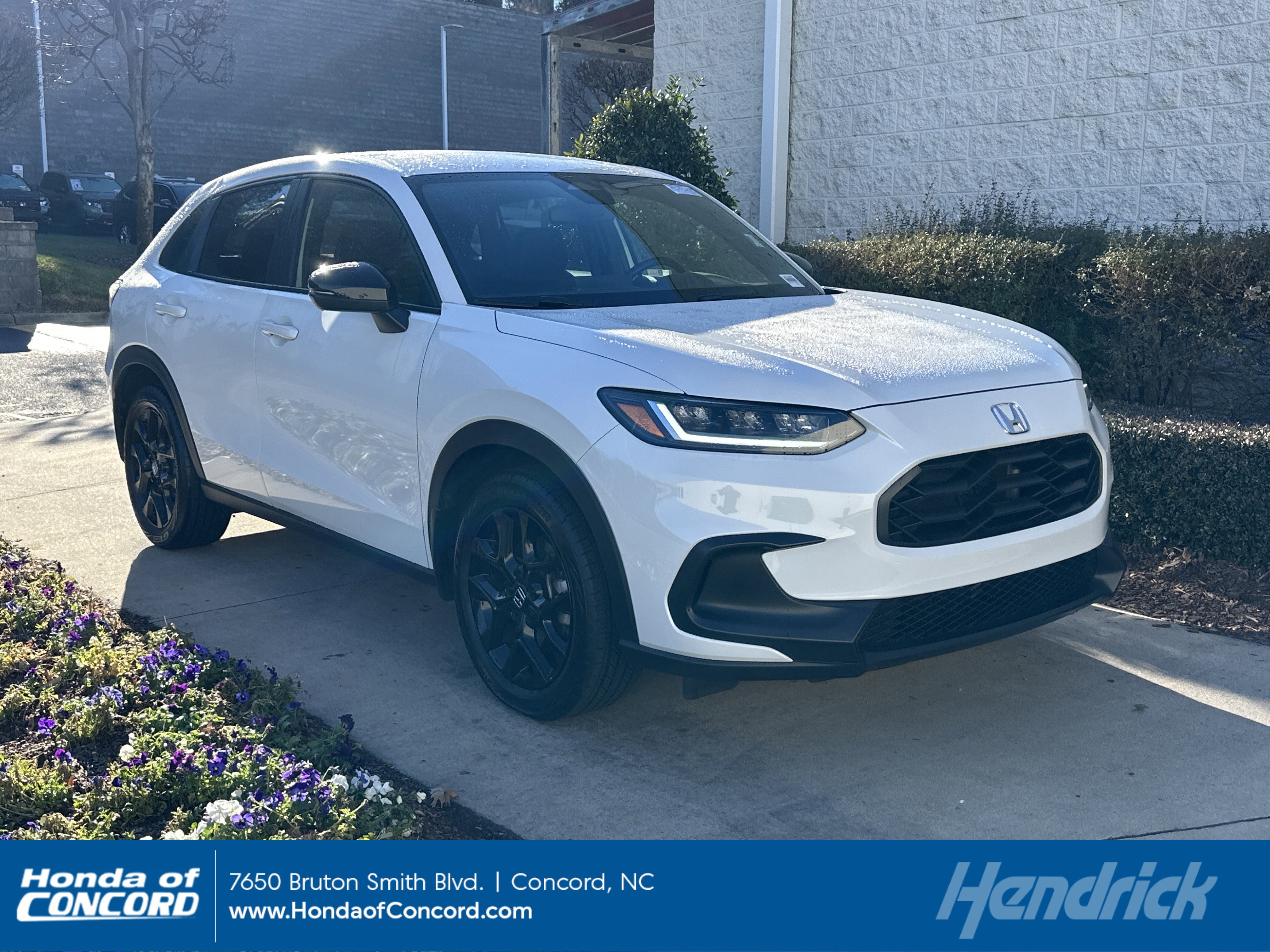 Certified 2024 Honda HR-V Sport image 1