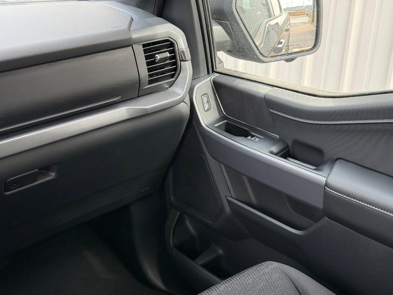 New 2026 Ford F150 XLT w/ Equipment Group 302A MID image 15