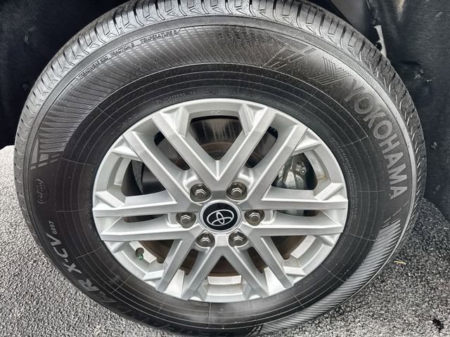 Used 2024 Toyota Tundra SR5 w/ SR5 Convenience Package image 19