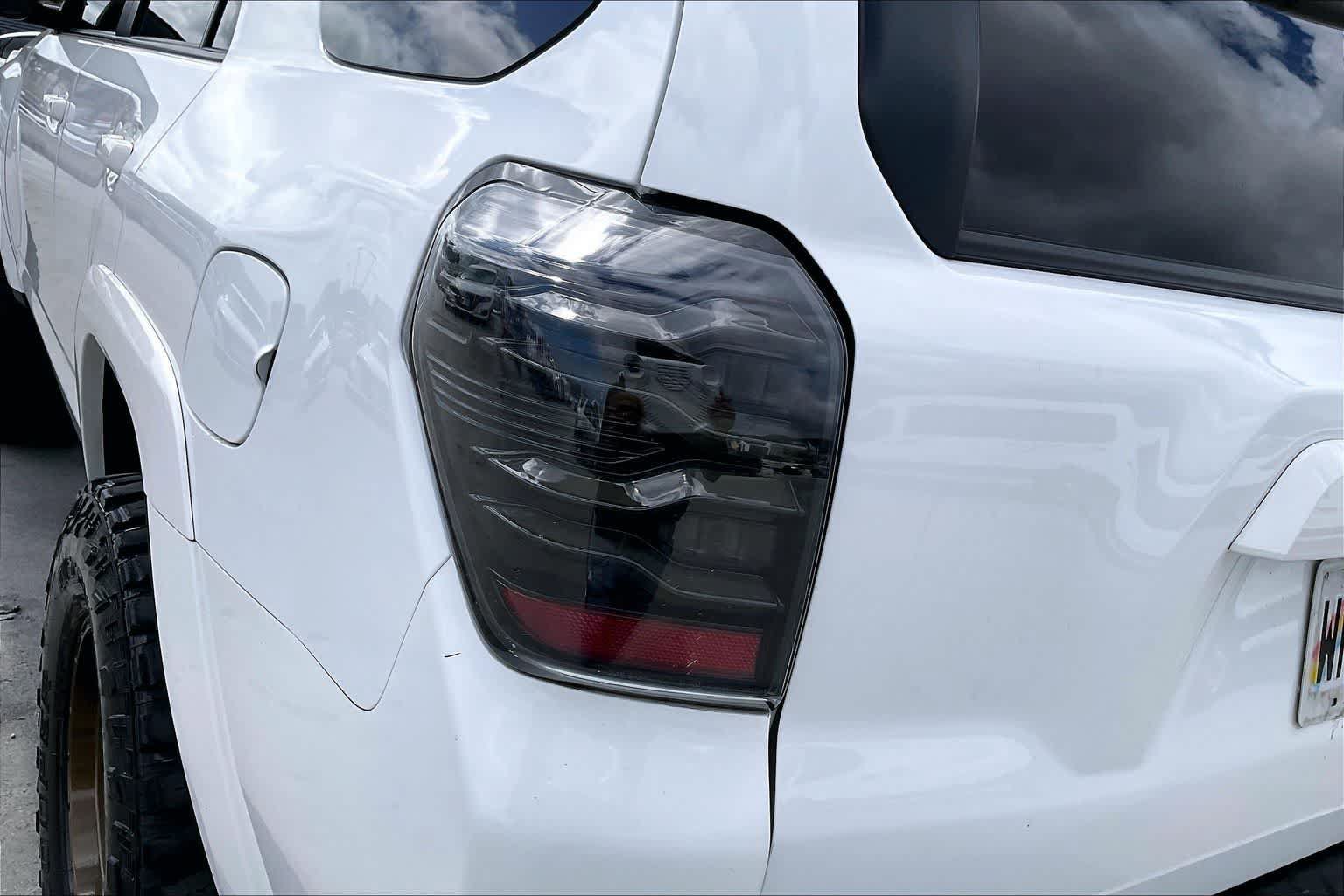 Used 2022 Toyota 4Runner SR5 Premium AWD/4WD image 32