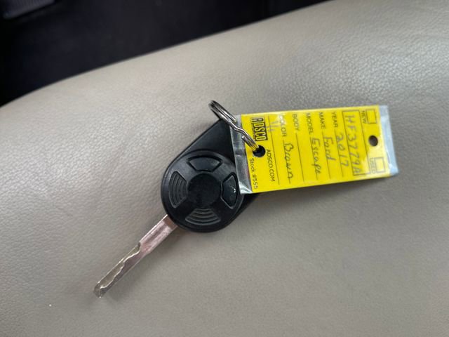 Used 2017 Ford Escape SE w/ SE Leather Comfort Package image 23