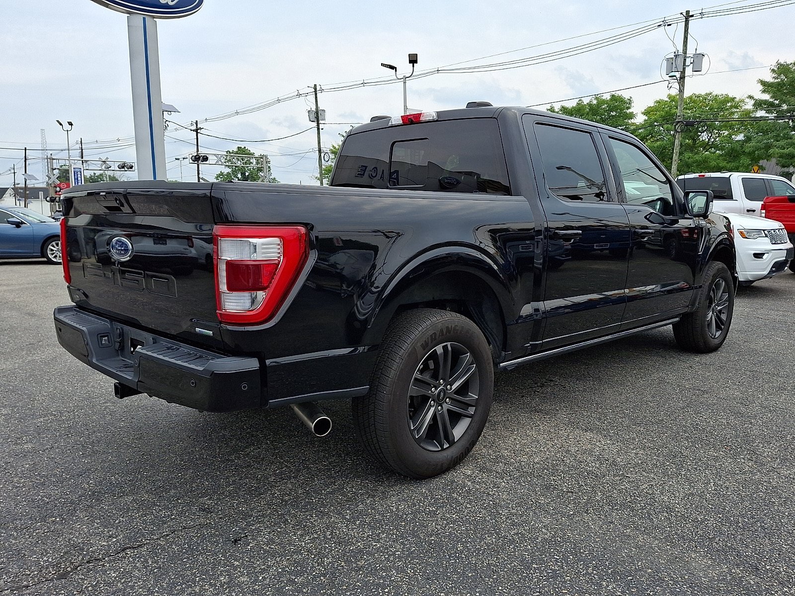 Used 2022 Ford F150 Lariat w/ Equipment Group 502A High AWD/4WD image 6