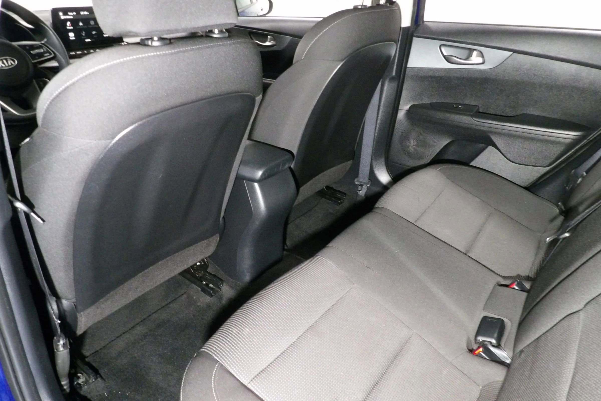 Used 2021 Kia Forte LXS FWD image 10