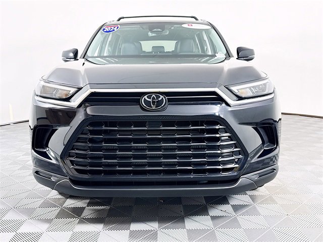 Used 2024 Toyota Grand Highlander XLE image 2