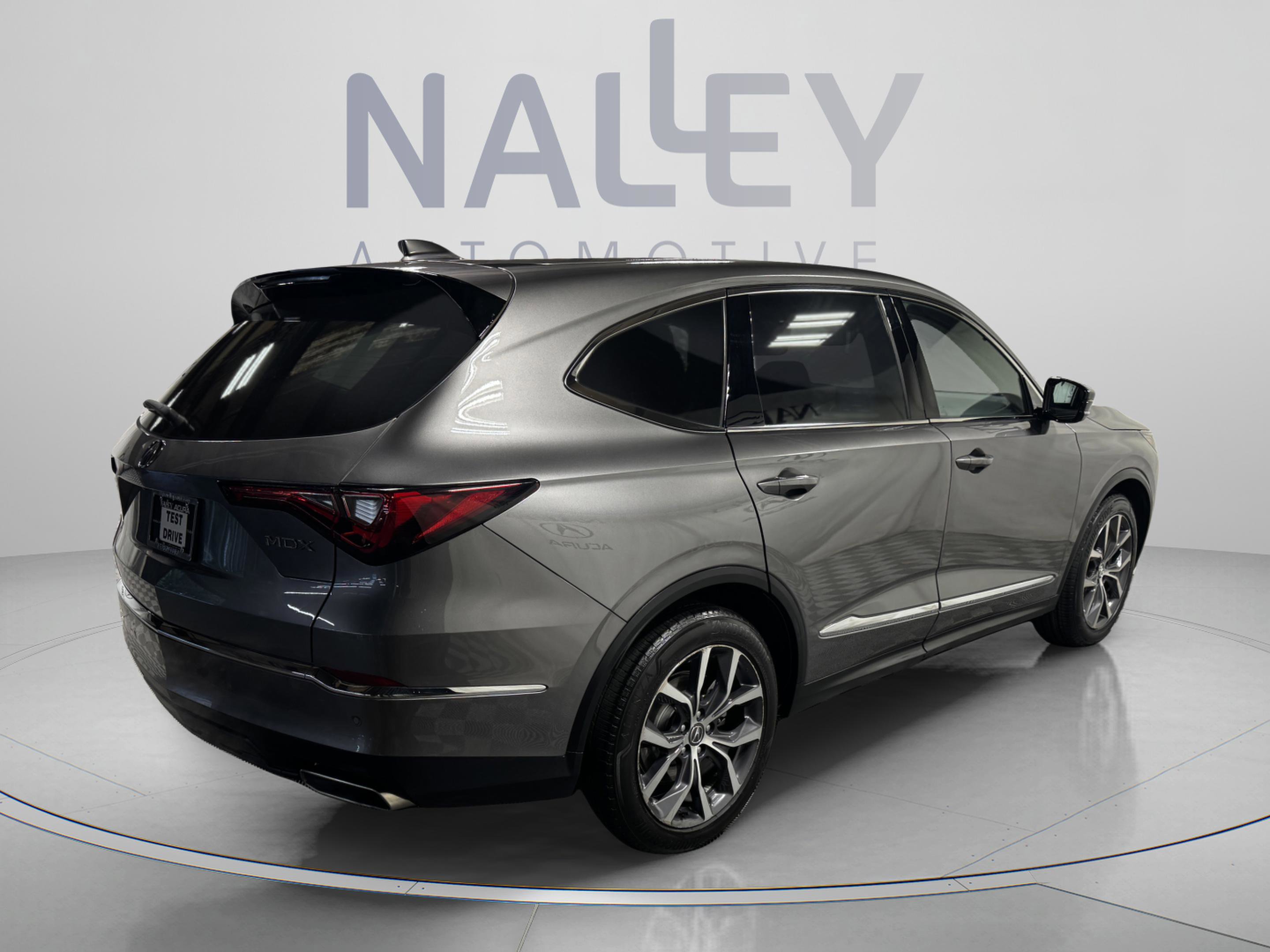Used 2024 Acura MDX FWD w/ Technology Package image 5