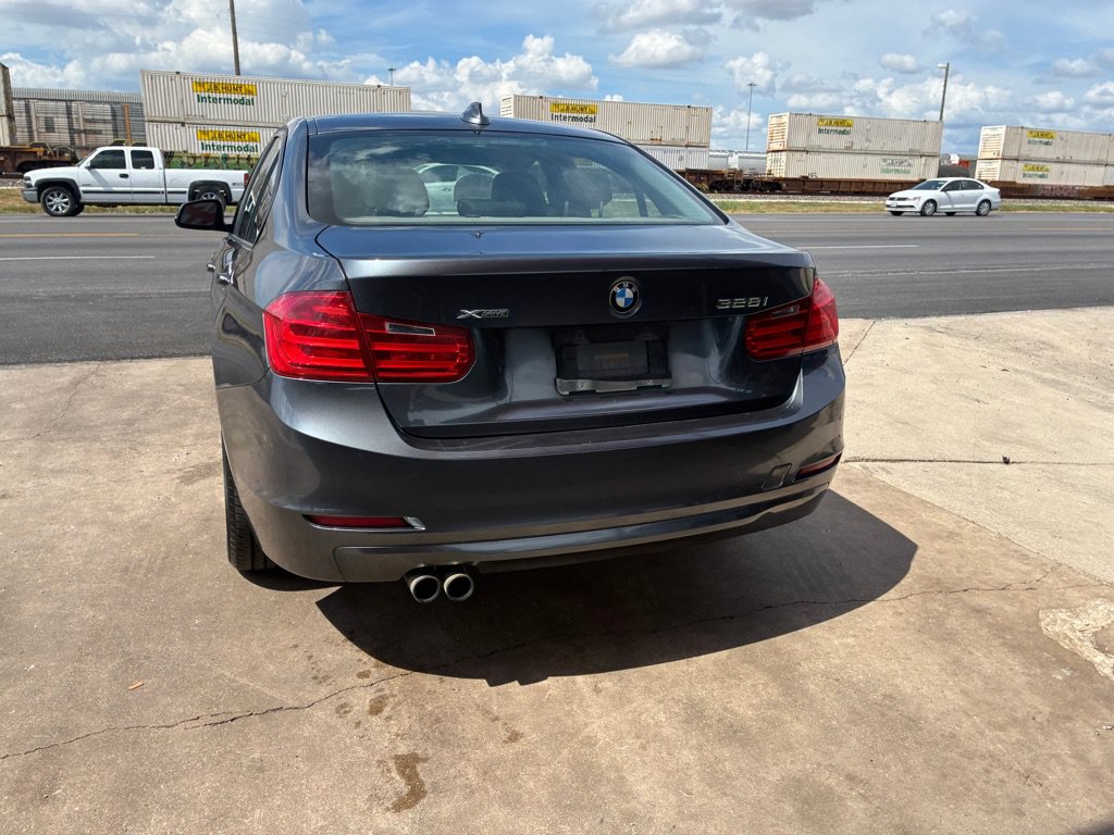 Used 2014 BMW 328i xDrive Sedan AWD/4WD image 18