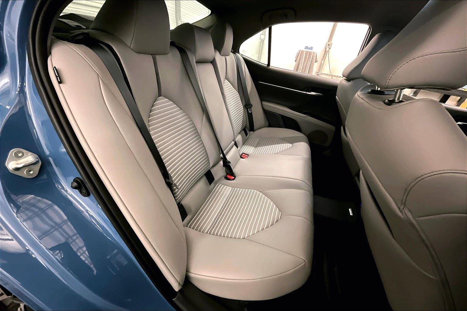 Used 2023 Toyota Camry SE image 26