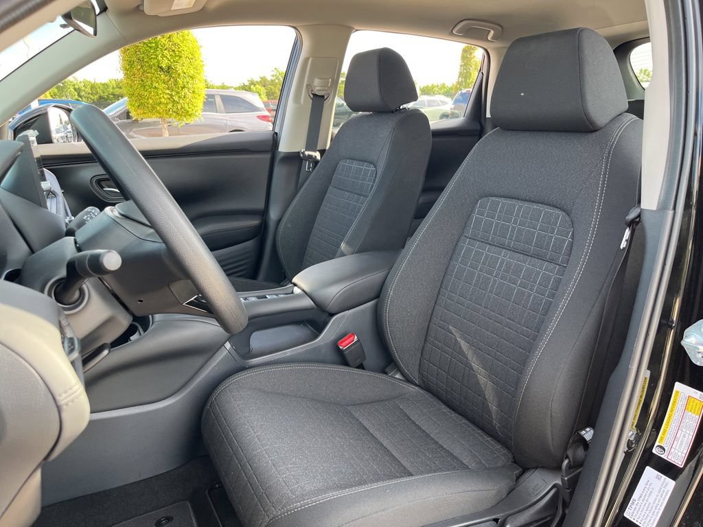 Certified 2026 Honda HR-V LX image 25