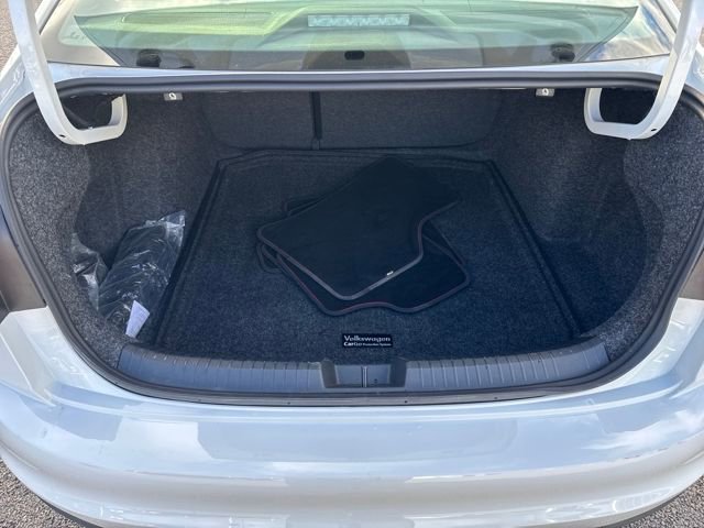 Certified 2025 Volkswagen Jetta GLI Autobahn image 32