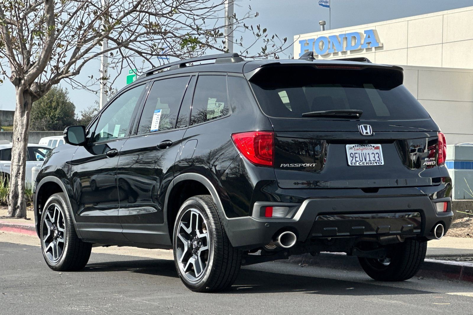 Used 2022 Honda Passport Elite image 5