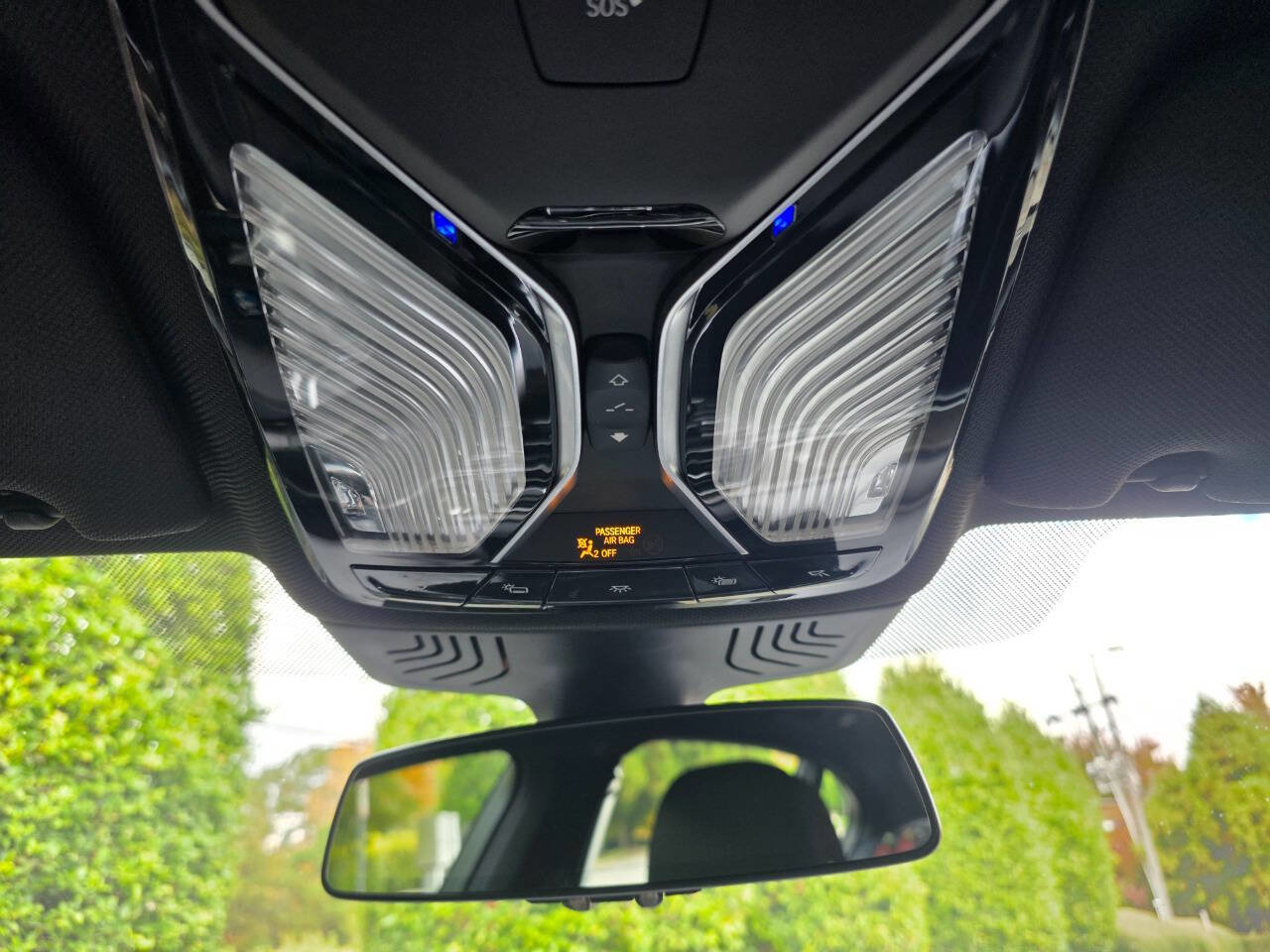 Used 2019 BMW 750i xDrive w/ Executive Package image 41