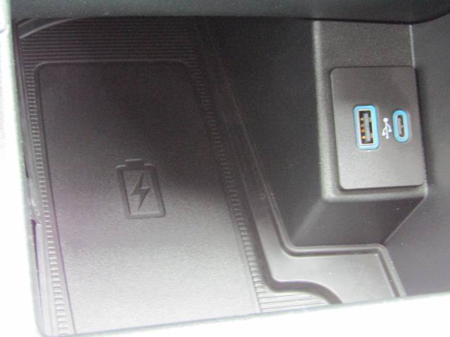 Used 2024 Ford Edge Titanium w/ Equipment Group 301A AWD/4WD image 26