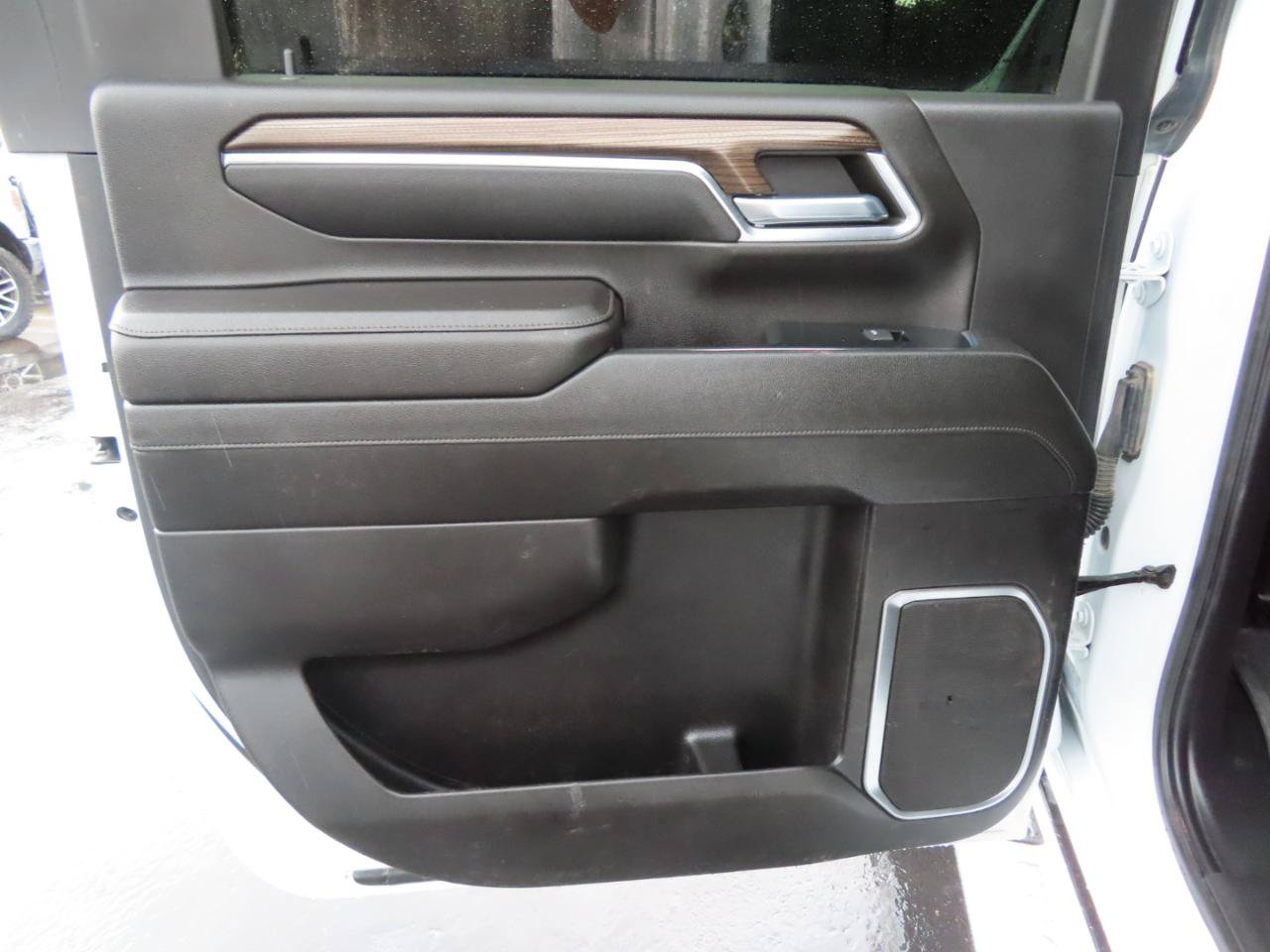 Used 2024 Chevrolet Silverado 2500 LT AWD/4WD image 37