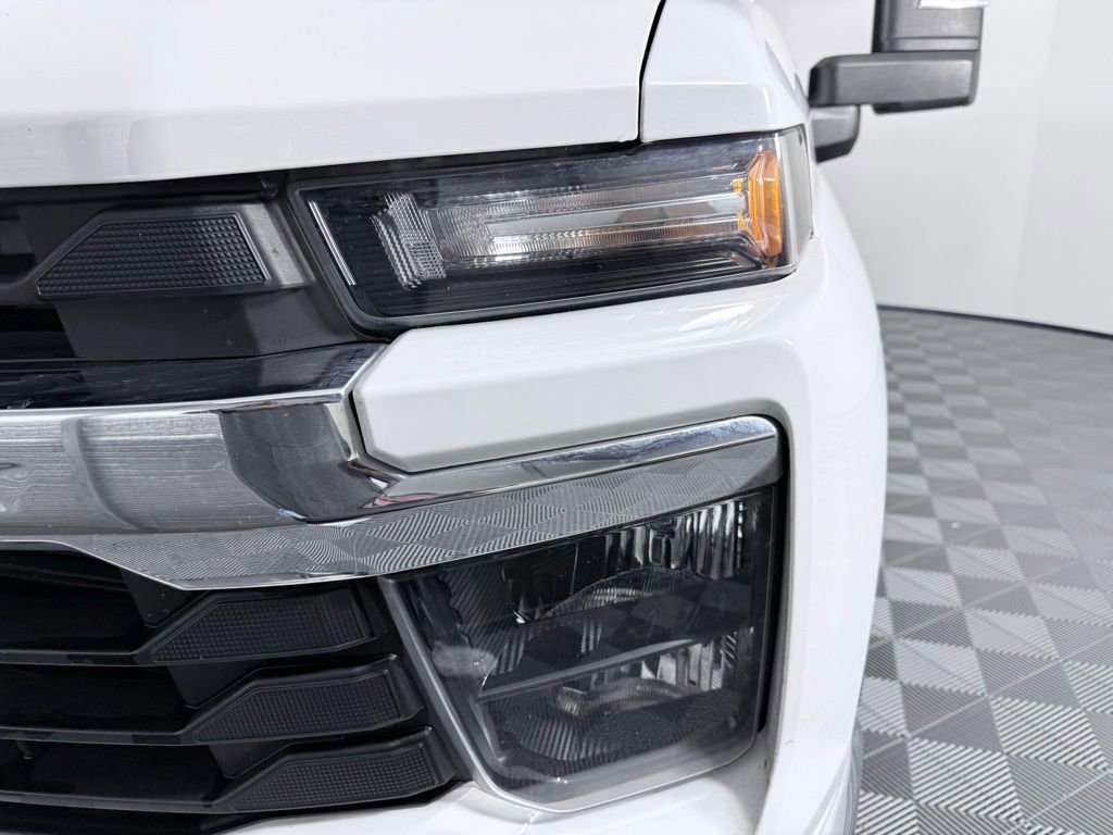 Used 2024 Chevrolet Silverado 2500 LT w/ Convenience Package image 25