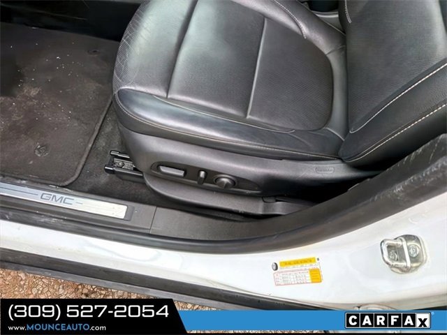 Used 2020 GMC Acadia SLT w/ Driver Alert Package II image 6