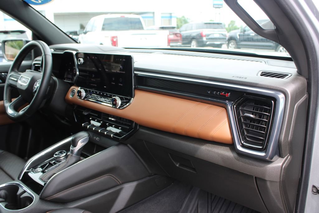 Used 2023 GMC Canyon AT4 w/ AT4 Premium Package AWD/4WD image 32
