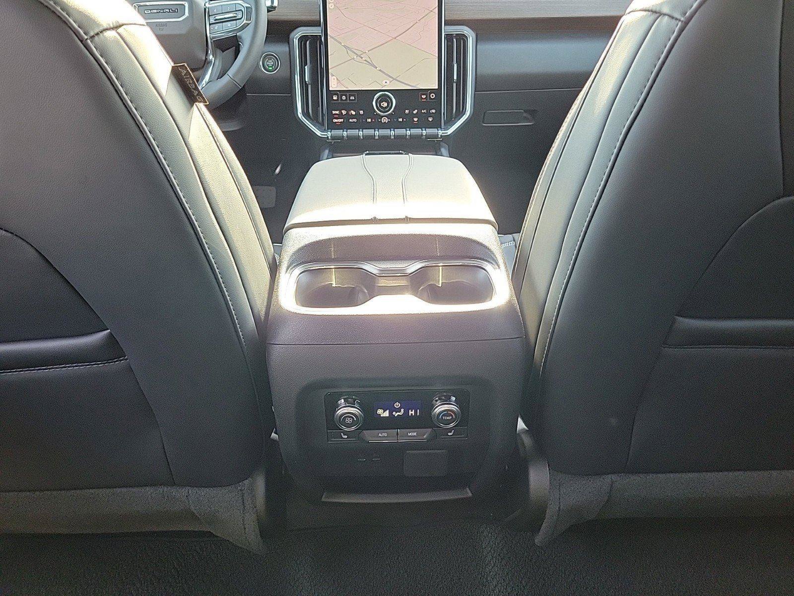 New 2026 GMC Acadia Denali w/ Super Cruise Package FWD image 10