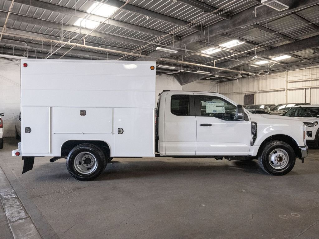 New 2026 Ford F350 XL w/ XL Chrome Package image 9