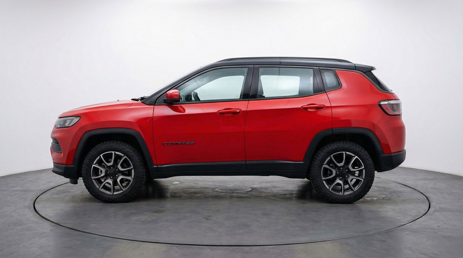 Used 2025 Jeep Compass Trailhawk AWD/4WD image 5