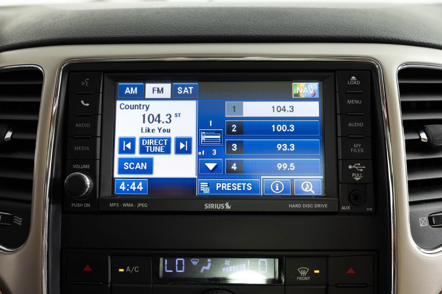 Used 2011 Jeep Grand Cherokee Limited AWD/4WD image 37
