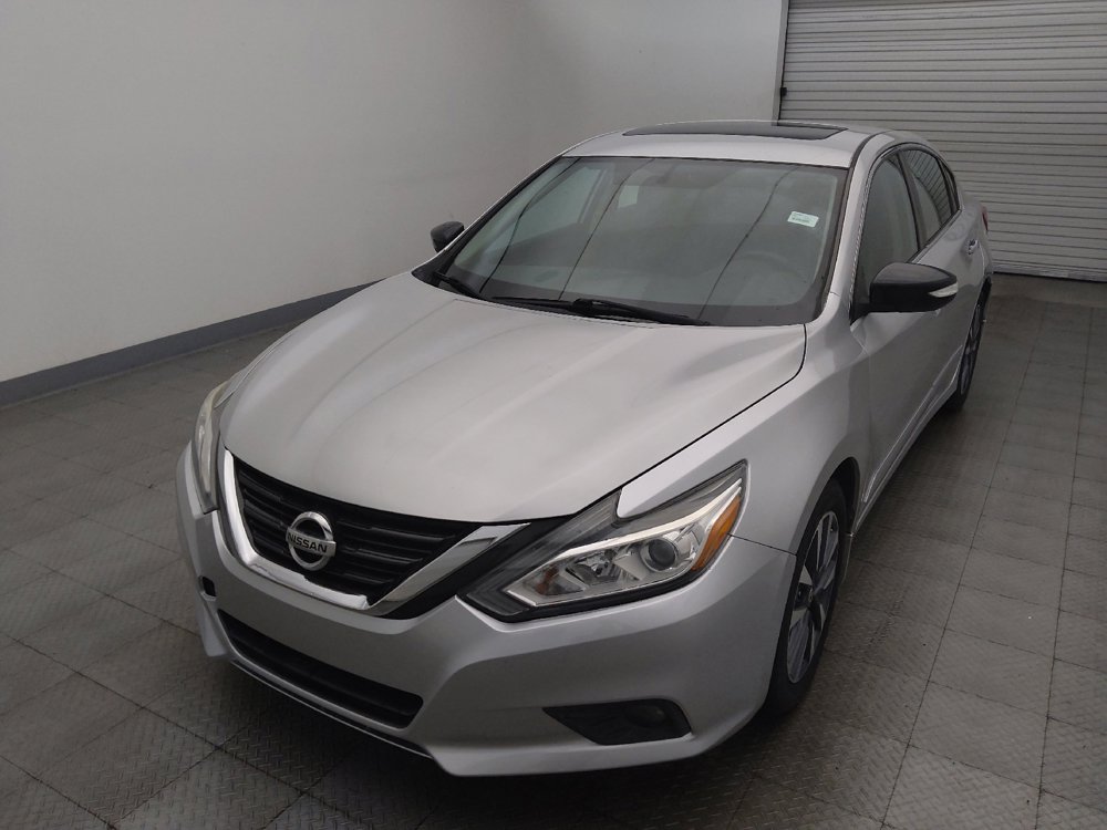 Used 2016 Nissan Altima 2.5 SL w/ 2.5 Technology Package FWD image 15