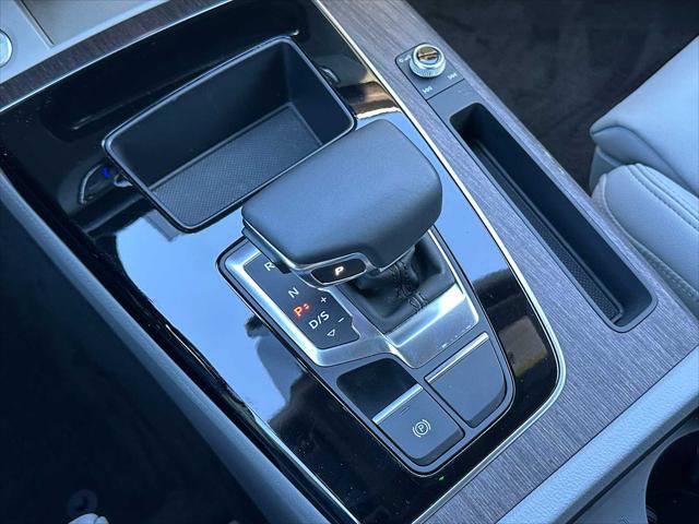 Used 2025 Audi Q5 Prestige w/ Prestige Package image 38
