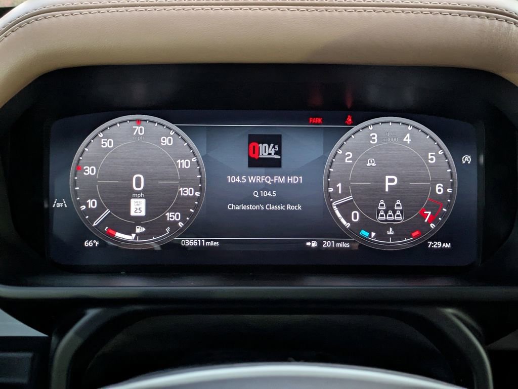 Used 2025 Land Rover Defender 130 S image 30